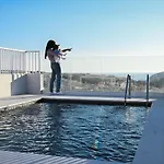 Διαμέρισμα Anici Crt Penthouse 4 - With Private Rooftop Pool Victoria