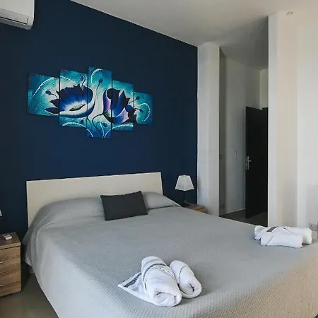 Anici Crt Penthouse 4 - With Private Rooftop Pool Апартаменты