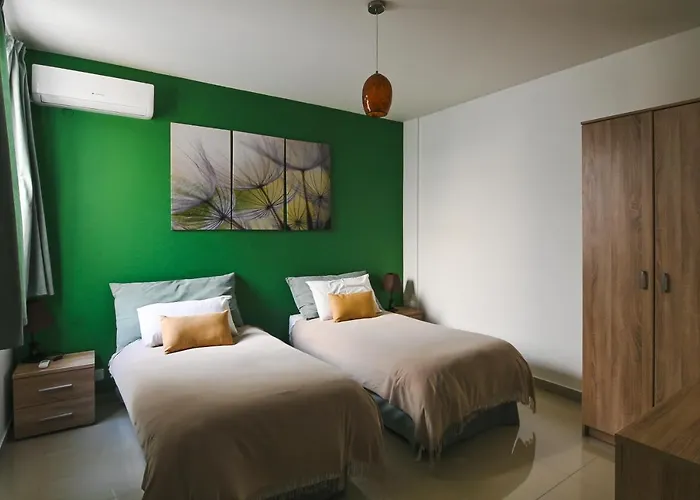 Anici Crt Penthouse 4 - With Private Rooftop Pool Victoria