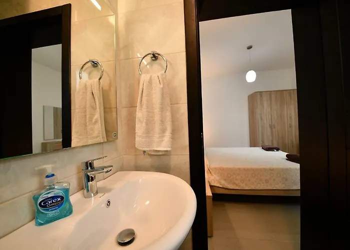 Anici Crt Penthouse 4 - With Private Rooftop Pool Apartment Victoria