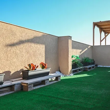 Anici Crt Penthouse 4 - With Private Rooftop Pool 아파트 빅토리아